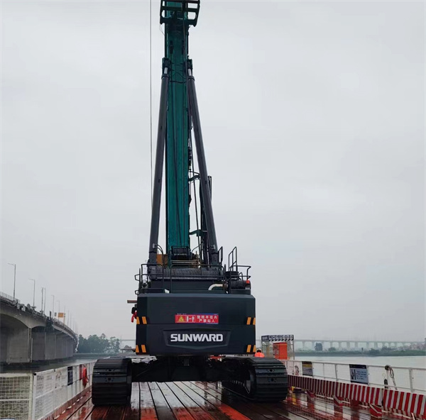 山河SWDM550H2 超大型多功能旋挖鉆機(jī)